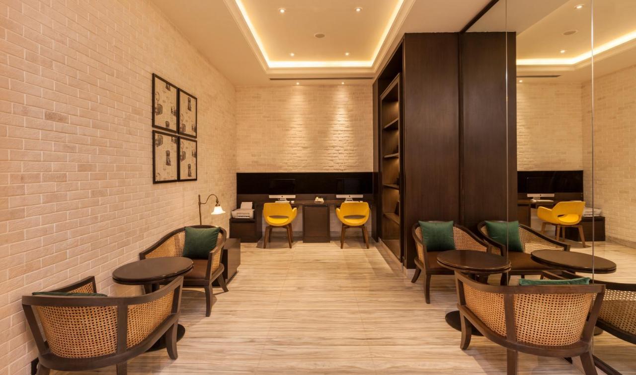 Lemon Tree Premier Center Pune
